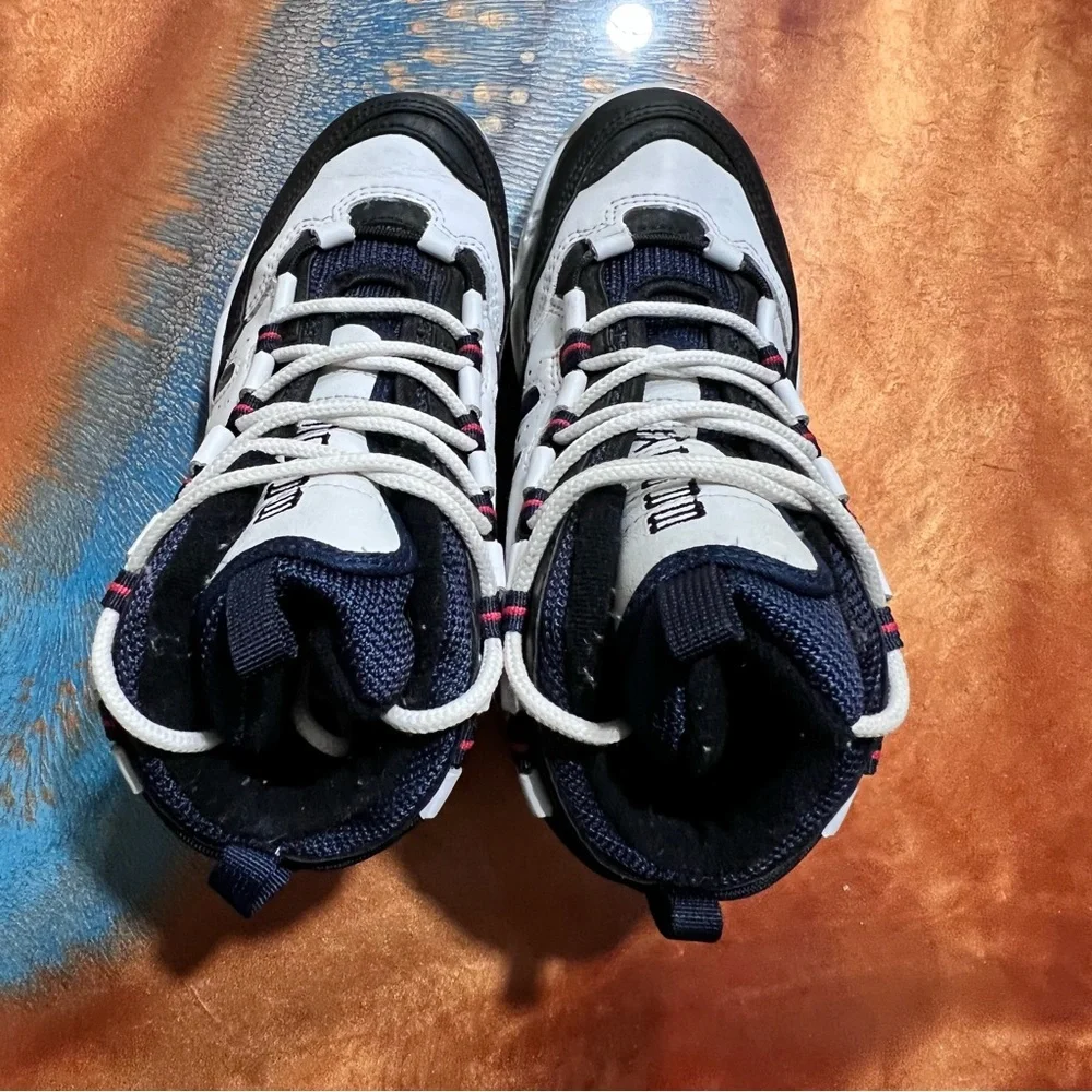 Brooks High Top Sneakers